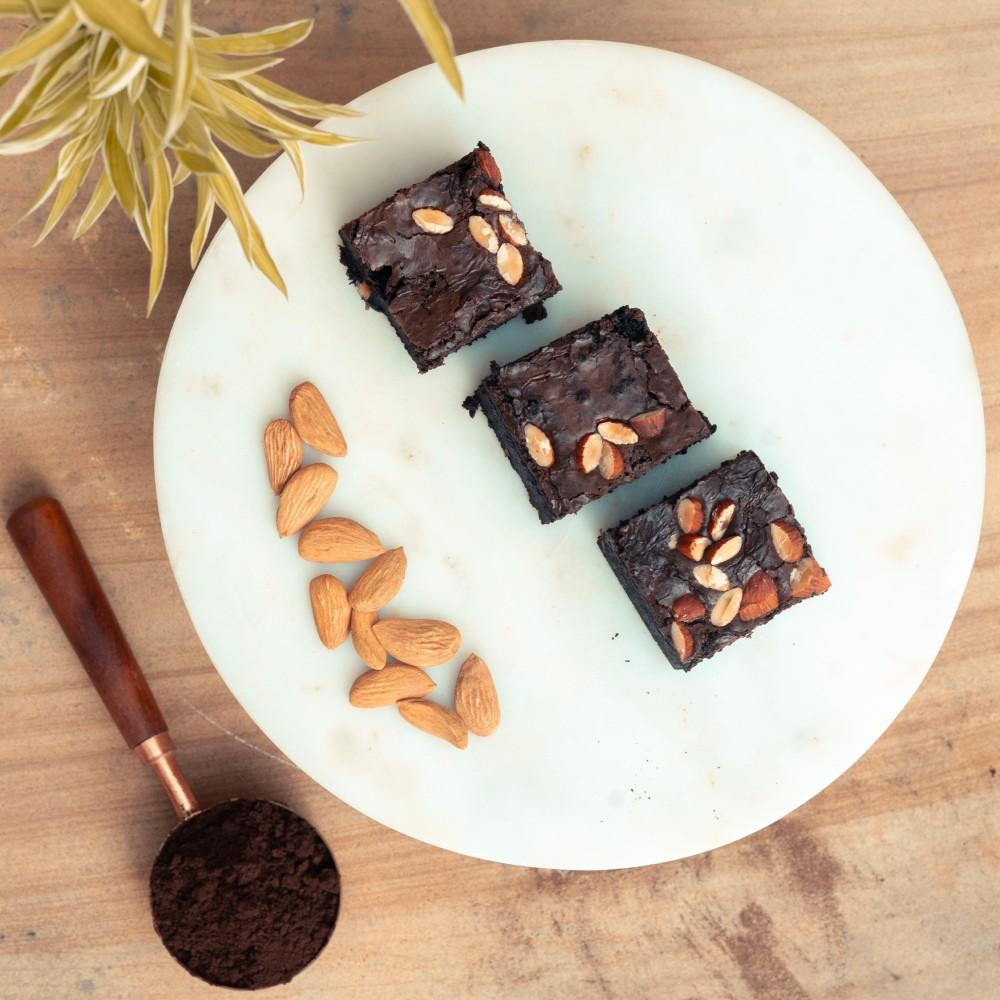 Black rice brownie (Karuppu Kavuni Brownie)