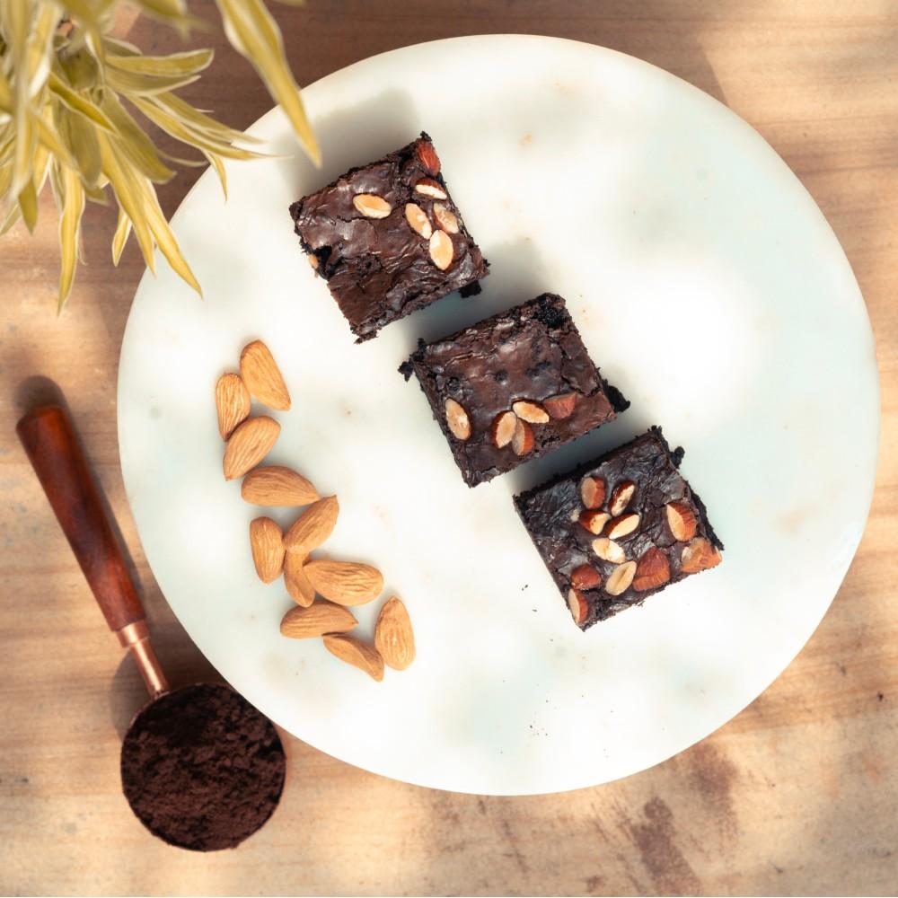 Black rice brownie (Karuppu Kavuni Brownie)
